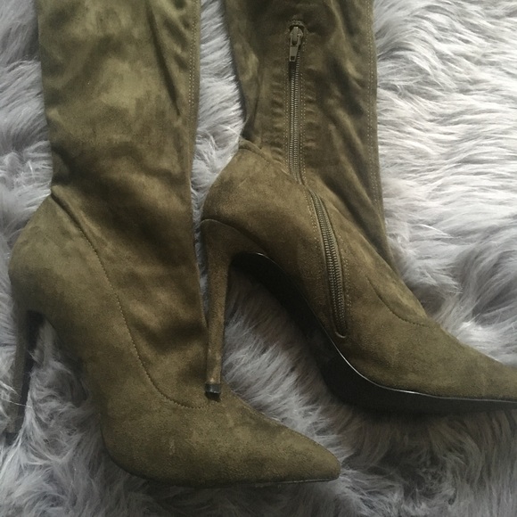 Boots 😍 - Picture 3 of 3